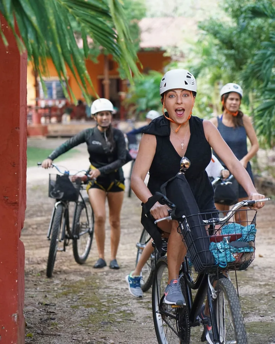 Guests cycling through Hacienda San Gerónimo